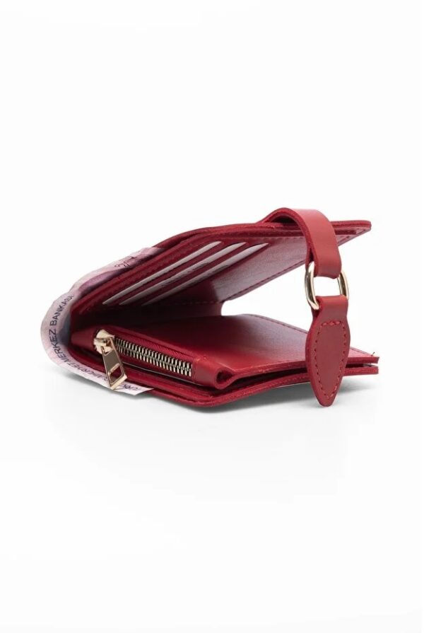 Multi-Compartment Wallet