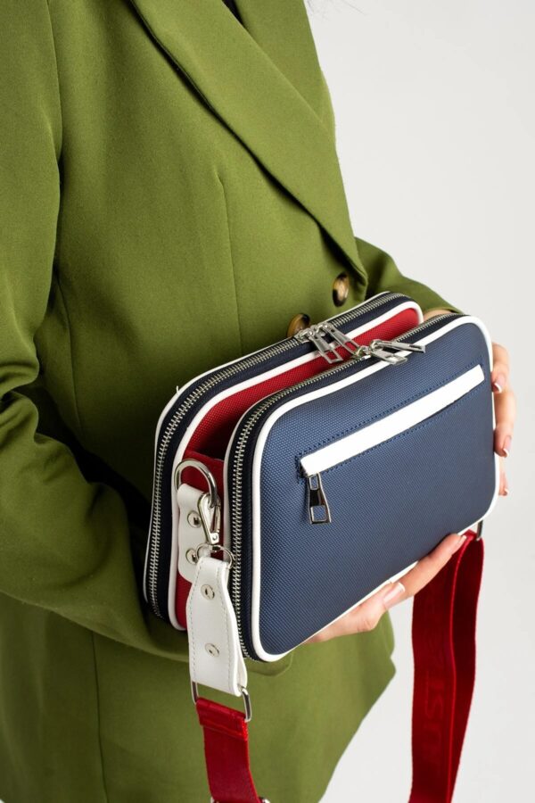 Women's Waterproof Multi-Pocket Shoulder Bag