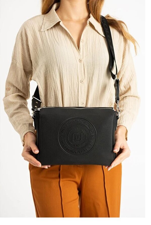 a Multi-Purpose Shoulder and Crossbody Handbag