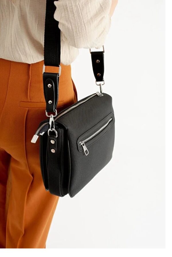 aaaa Multi-Purpose Shoulder and Crossbody Handbag